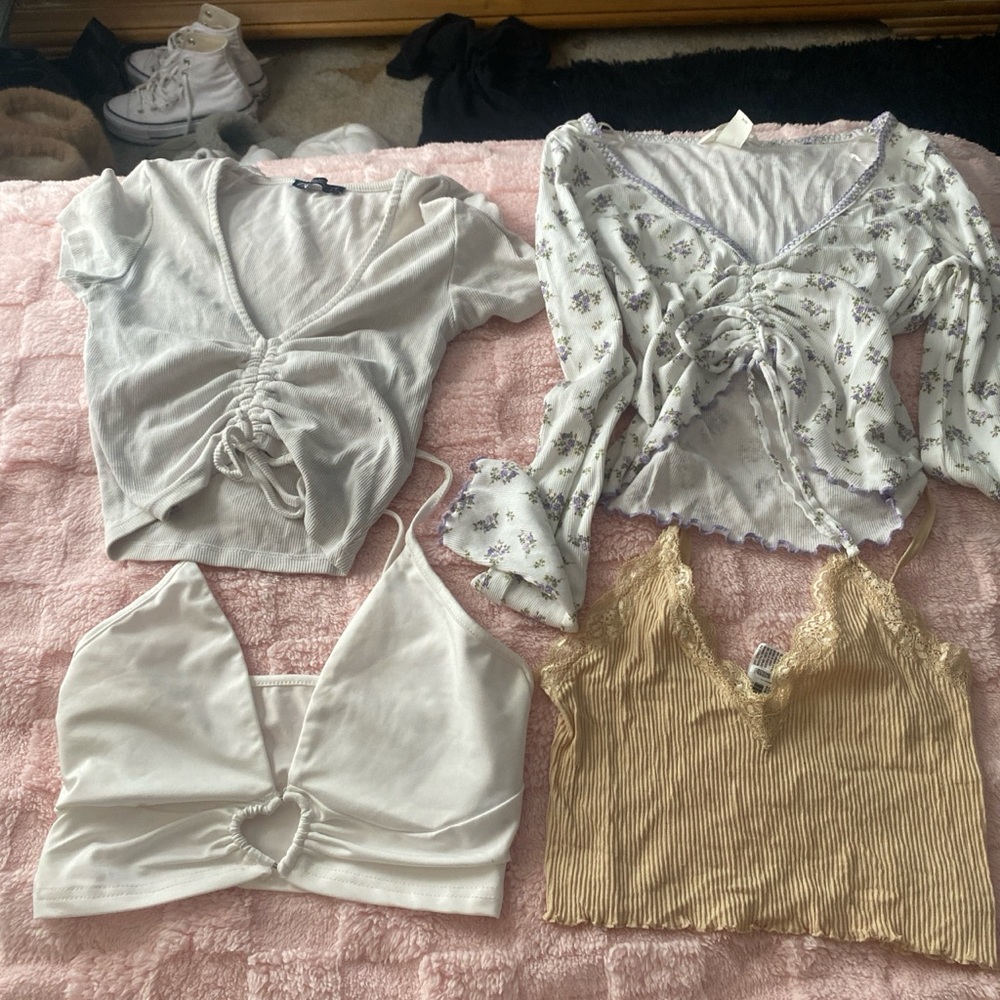 4 Y2k top bundle!😇